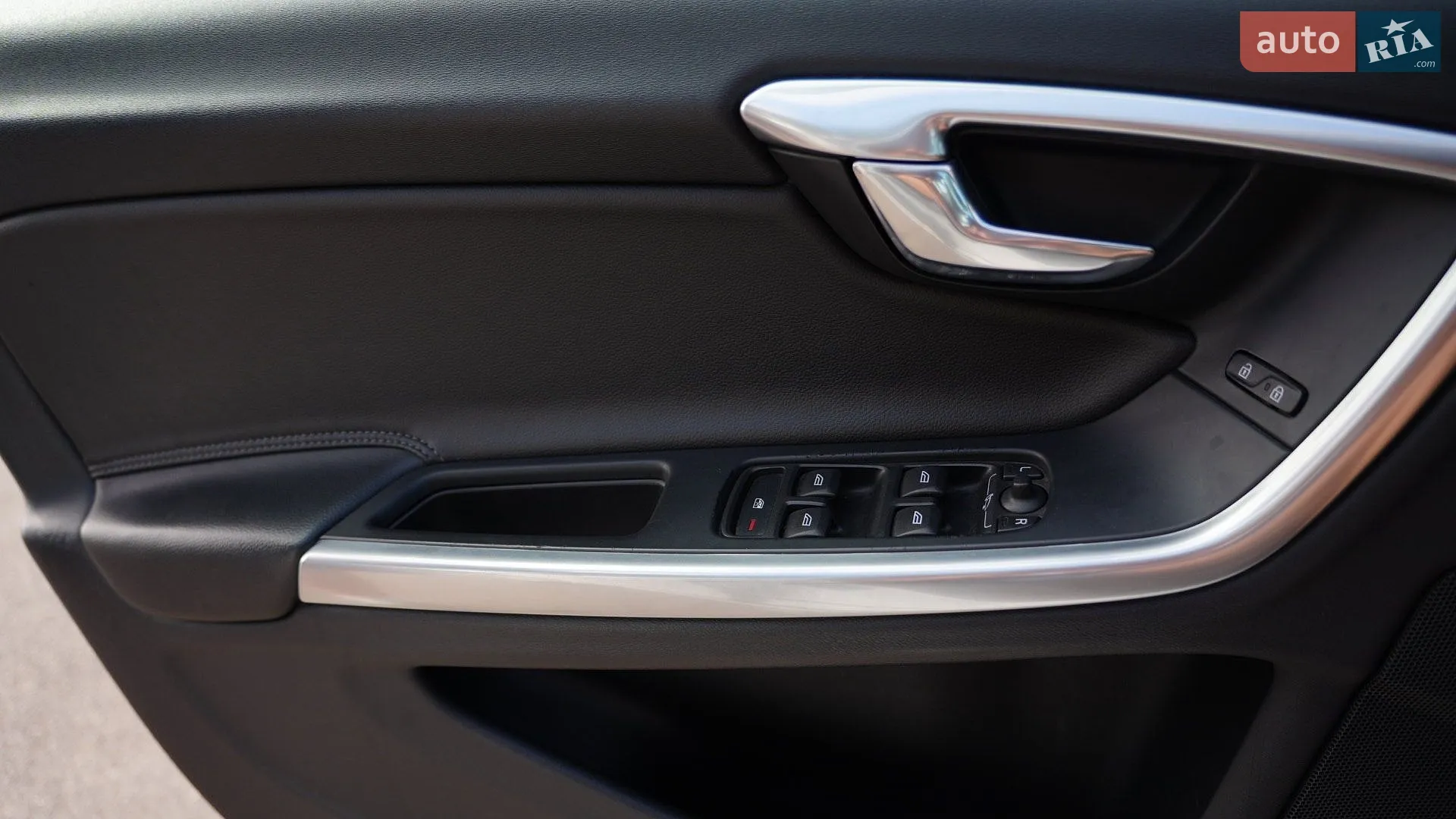 2016 Volvo V60 - мініатюра 37