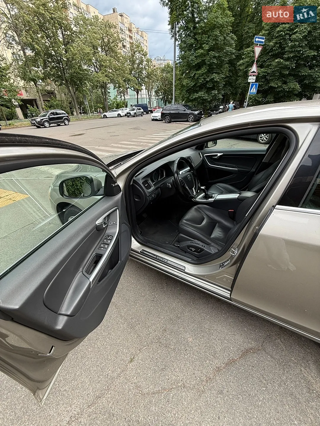 2015 Volvo V60 - мініатюра 16