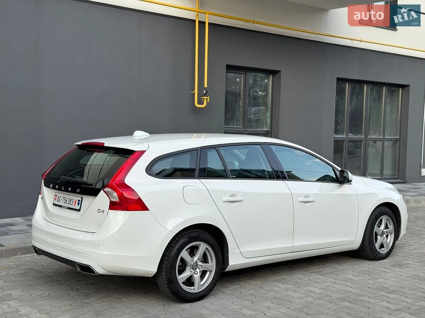 2015 Volvo V60 - мініатюра 9