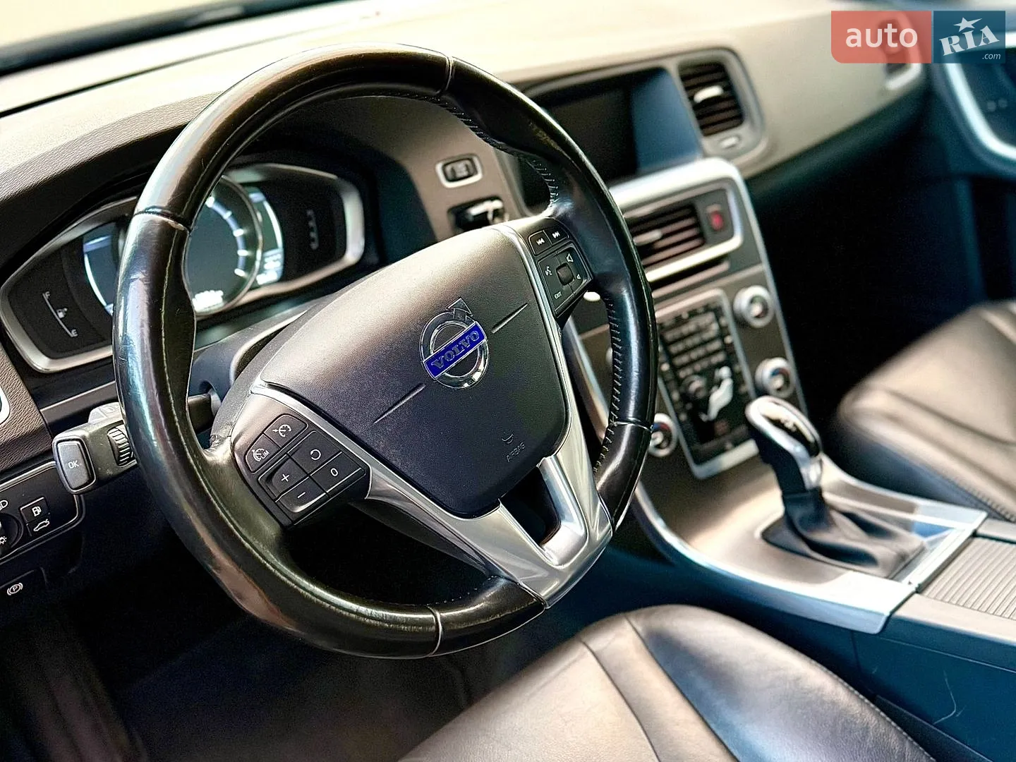 2015 Volvo V60 - мініатюра 15