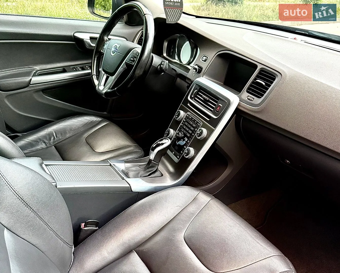 2015 Volvo V60 - мініатюра 16