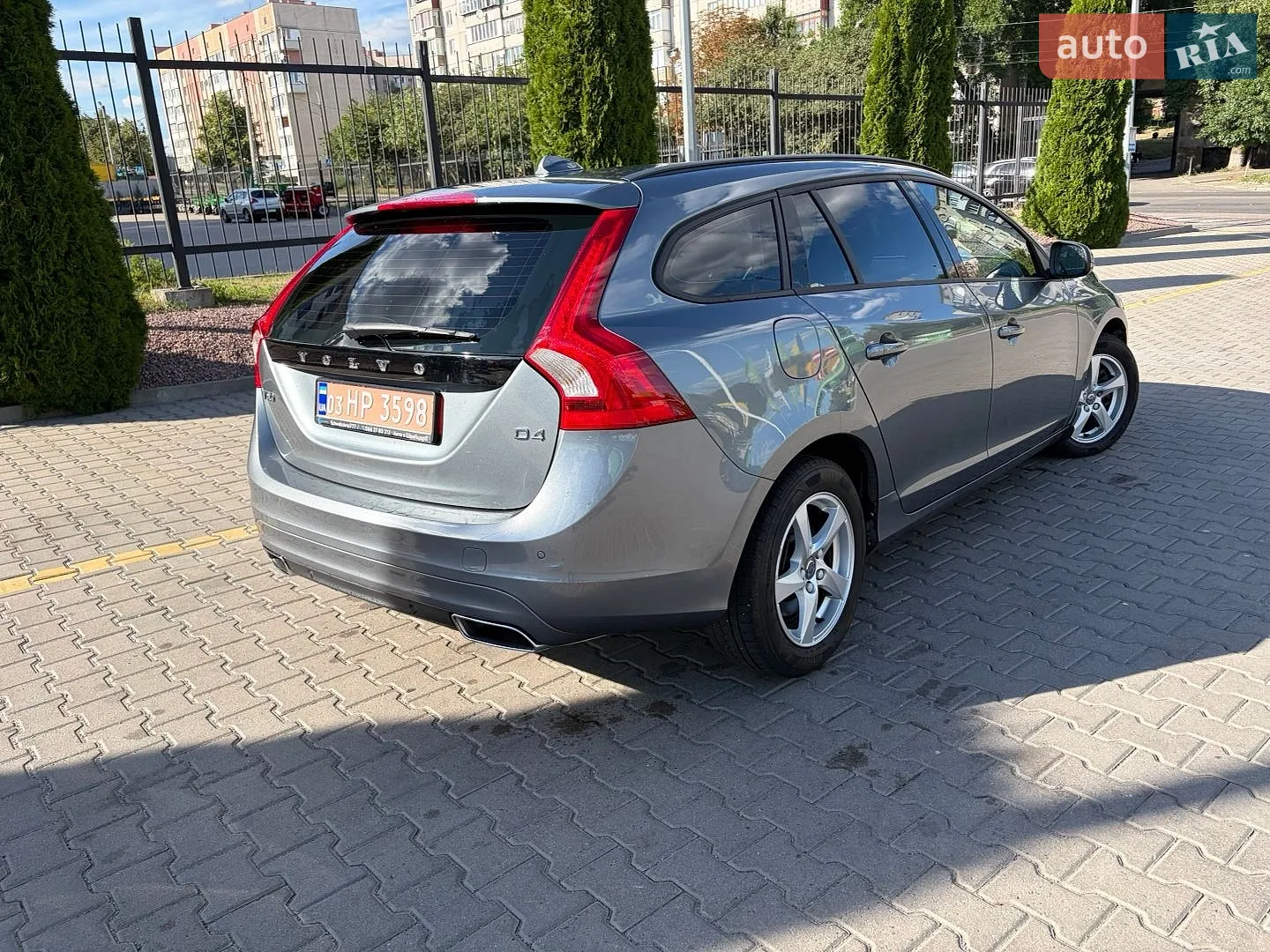 2016 Volvo V60 - мініатюра 9