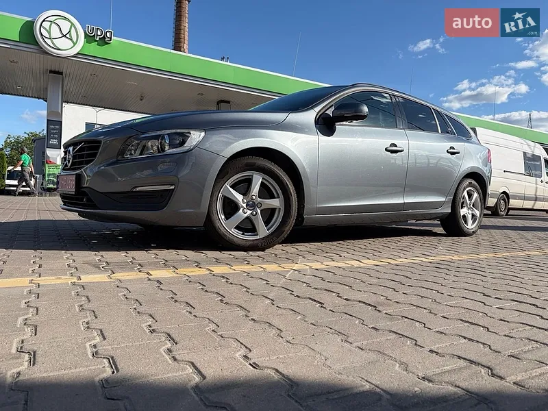 Volvo V60 2016