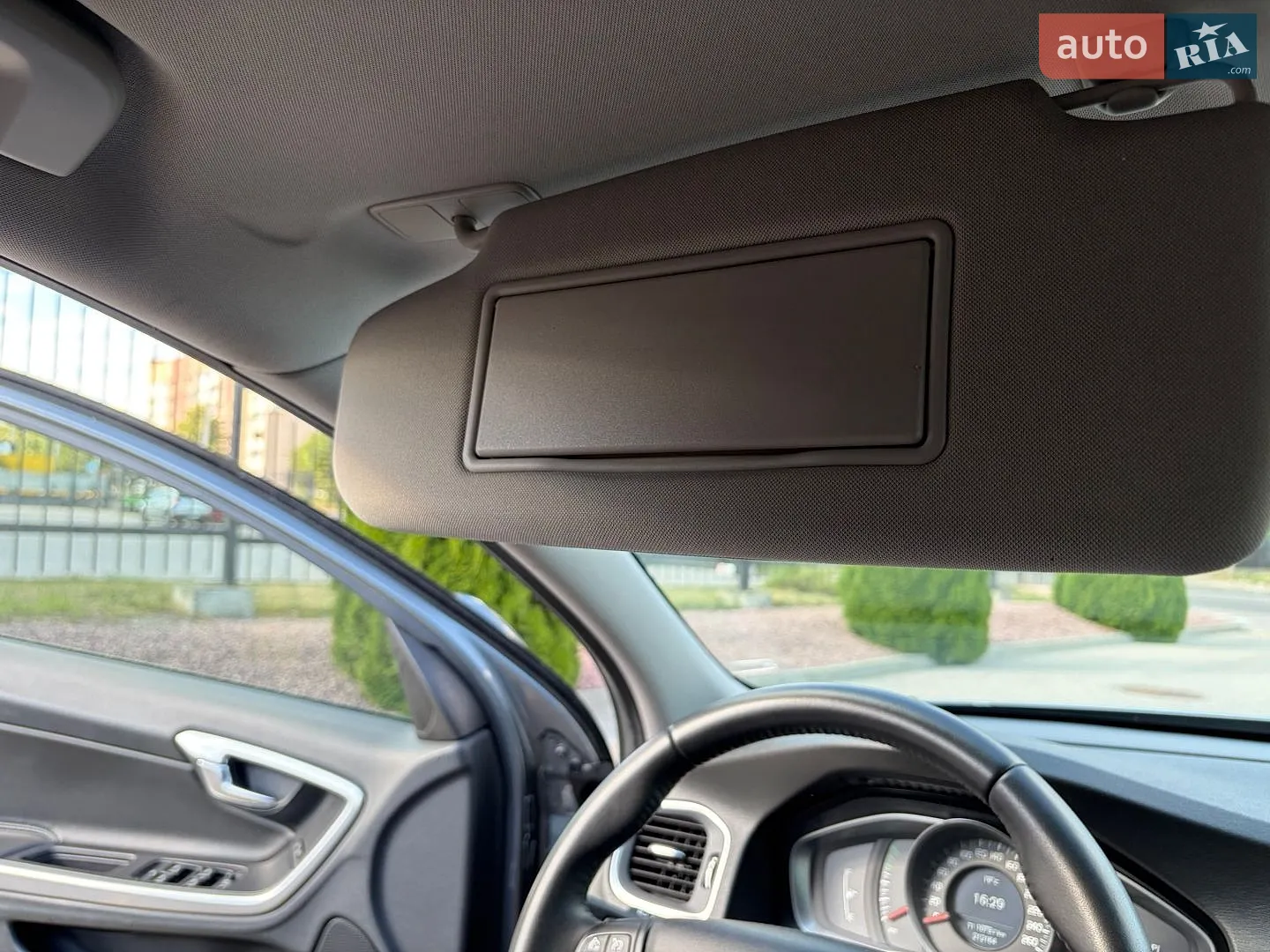 2016 Volvo V60 - мініатюра 26
