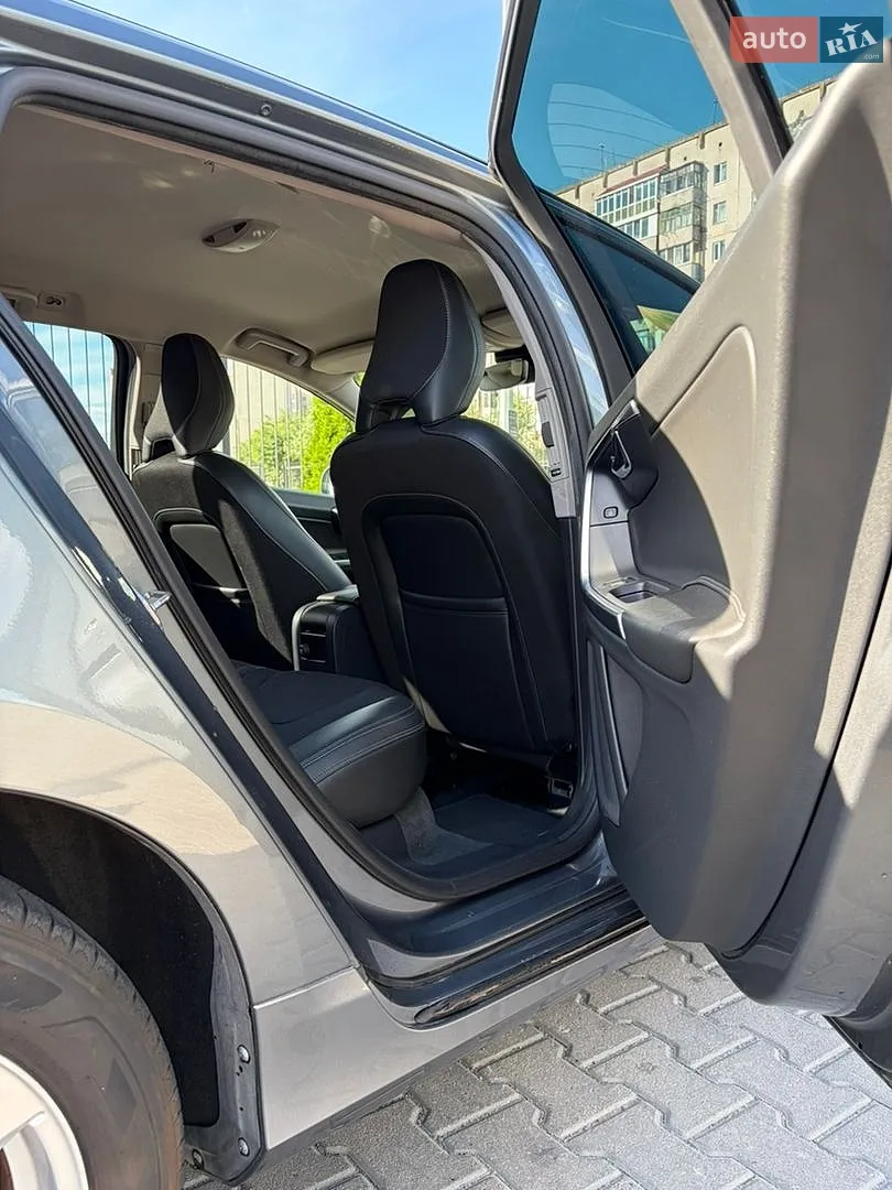 2016 Volvo V60 - мініатюра 32