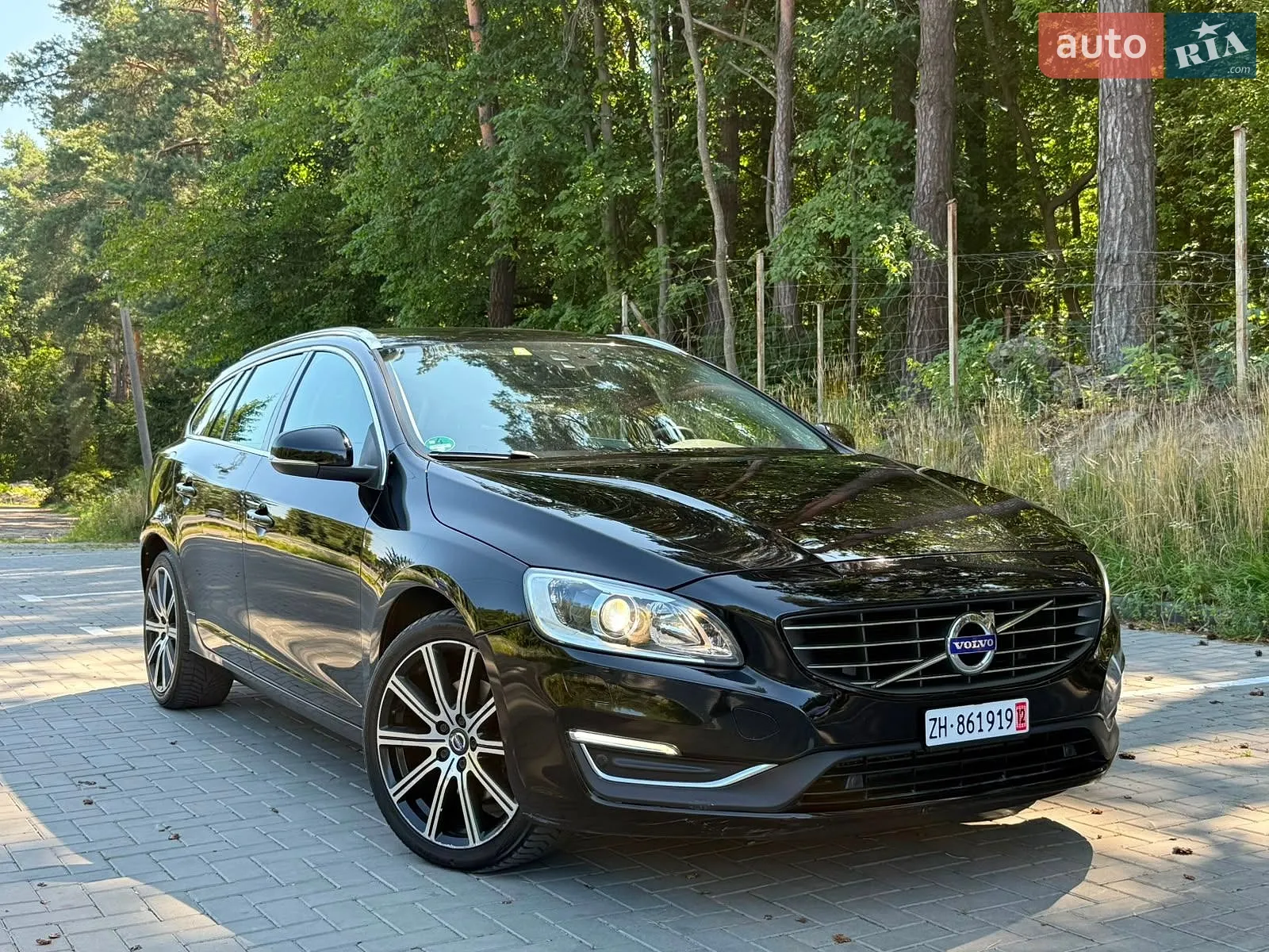 2015 Volvo V60 - мініатюра 18