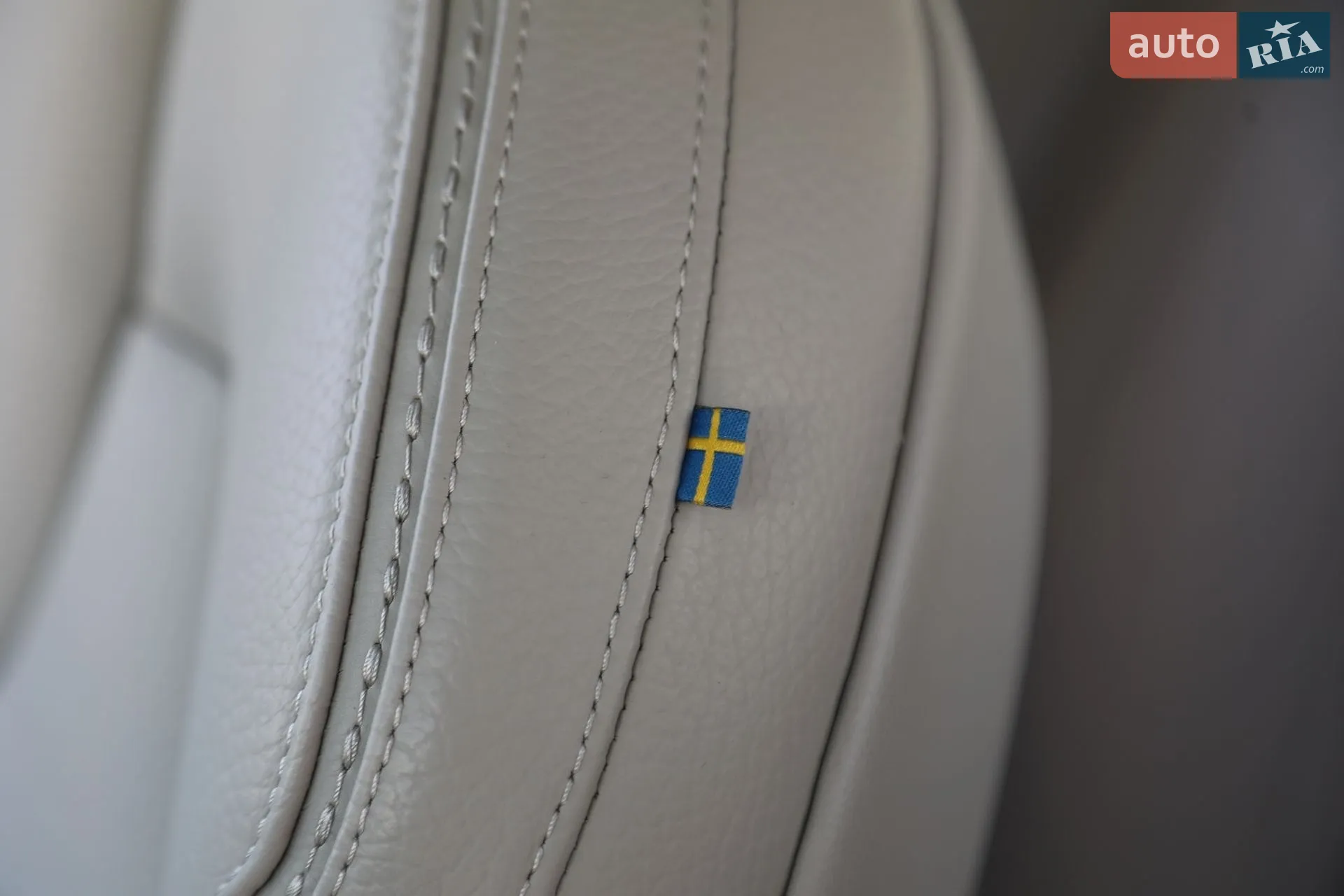 2019 Volvo V60 - мініатюра 16