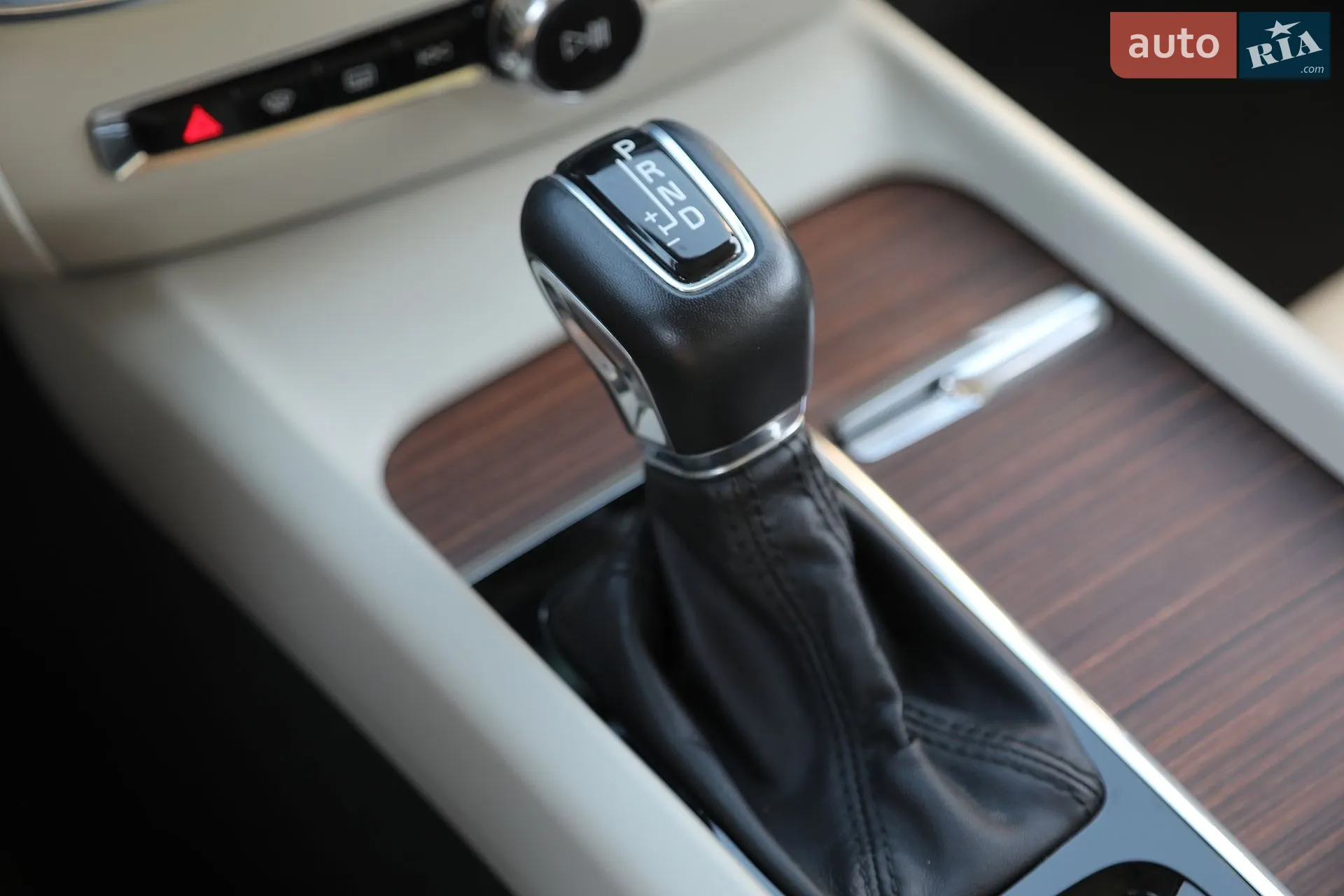 2019 Volvo V60 - мініатюра 25