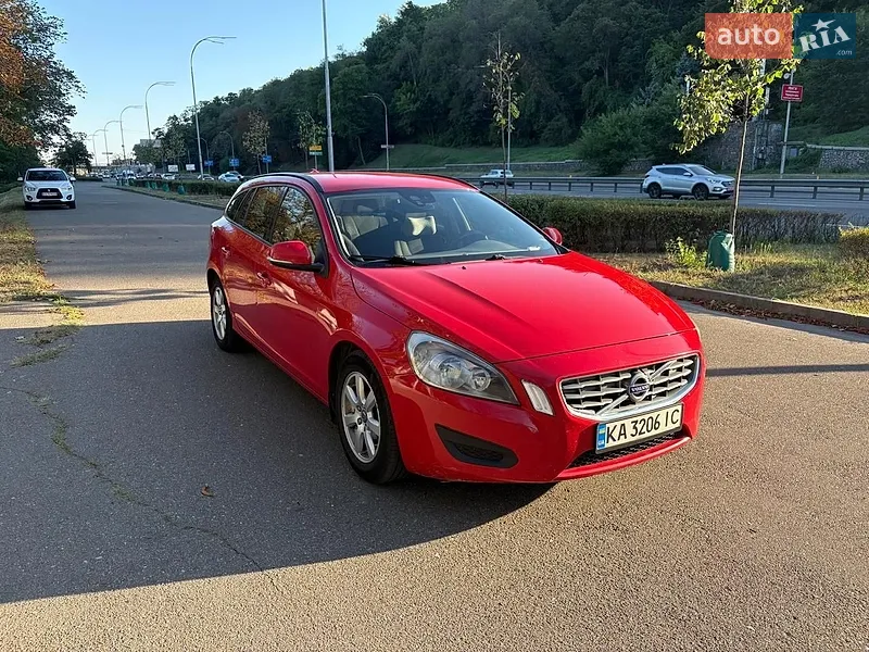 Volvo V60 2011