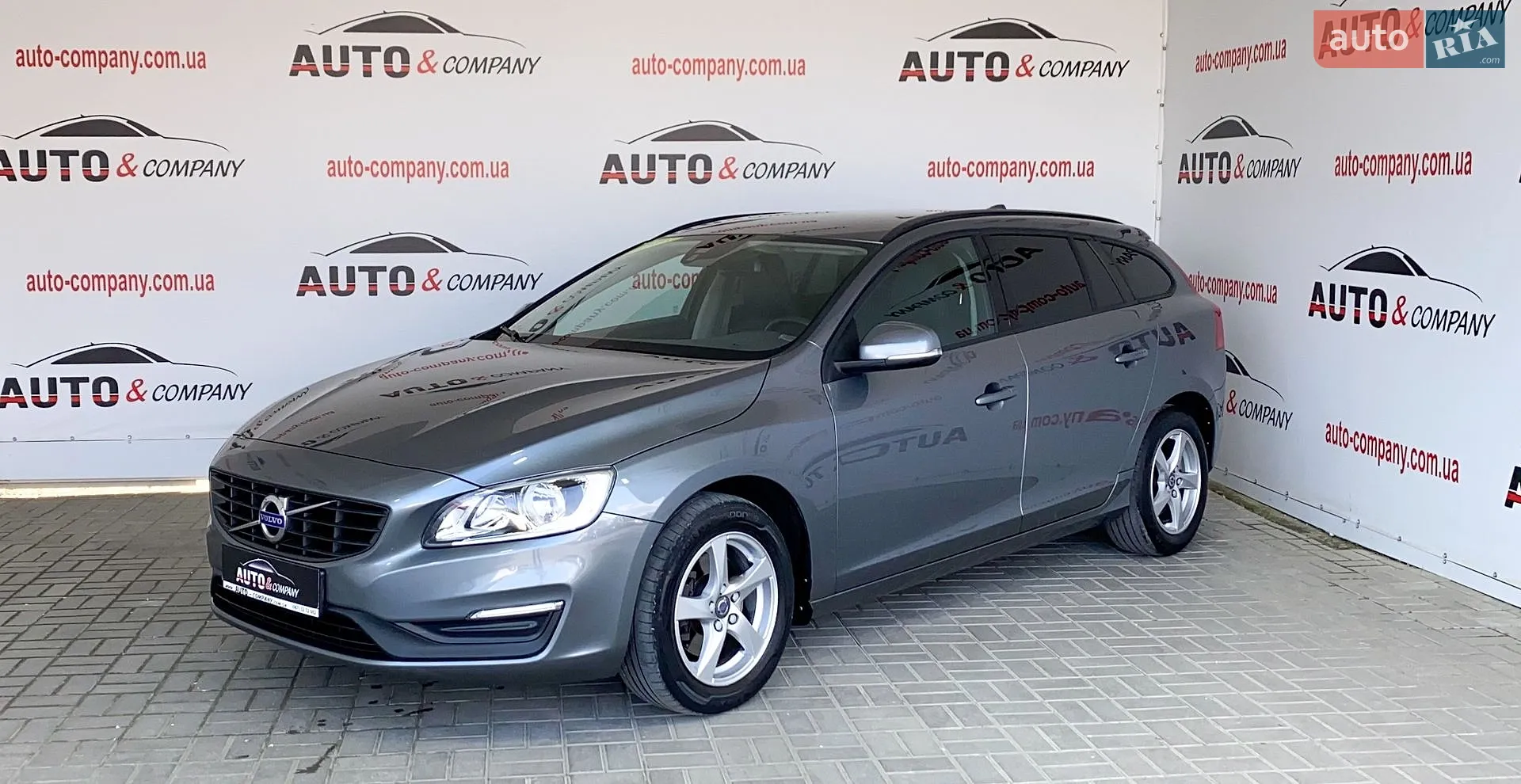2018 Volvo V60 - фото 1