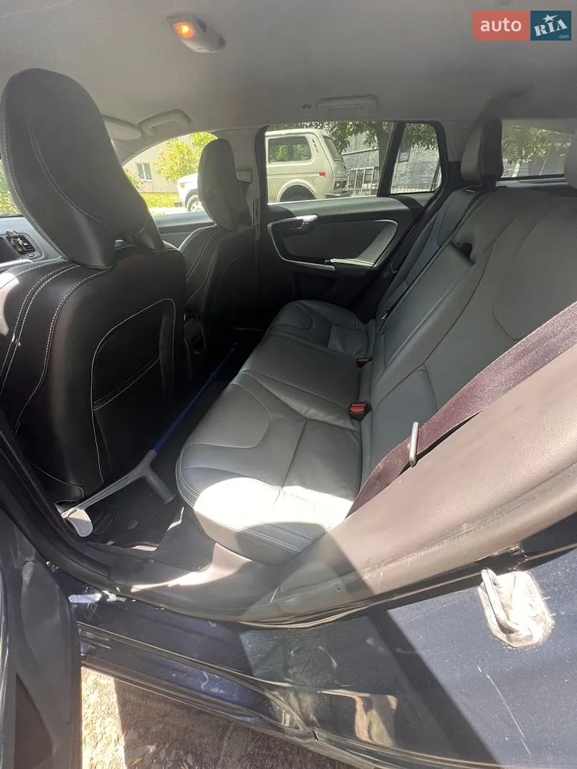 2013 Volvo V60 - мініатюра 8