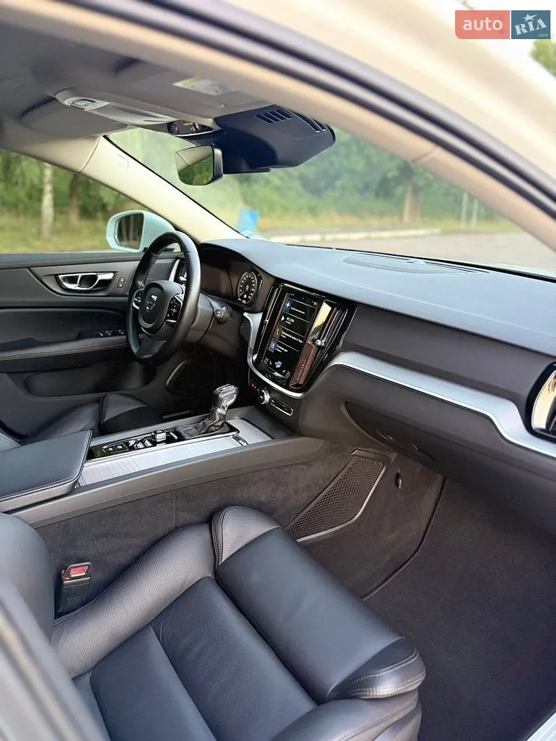 2019 Volvo V60 - мініатюра 32