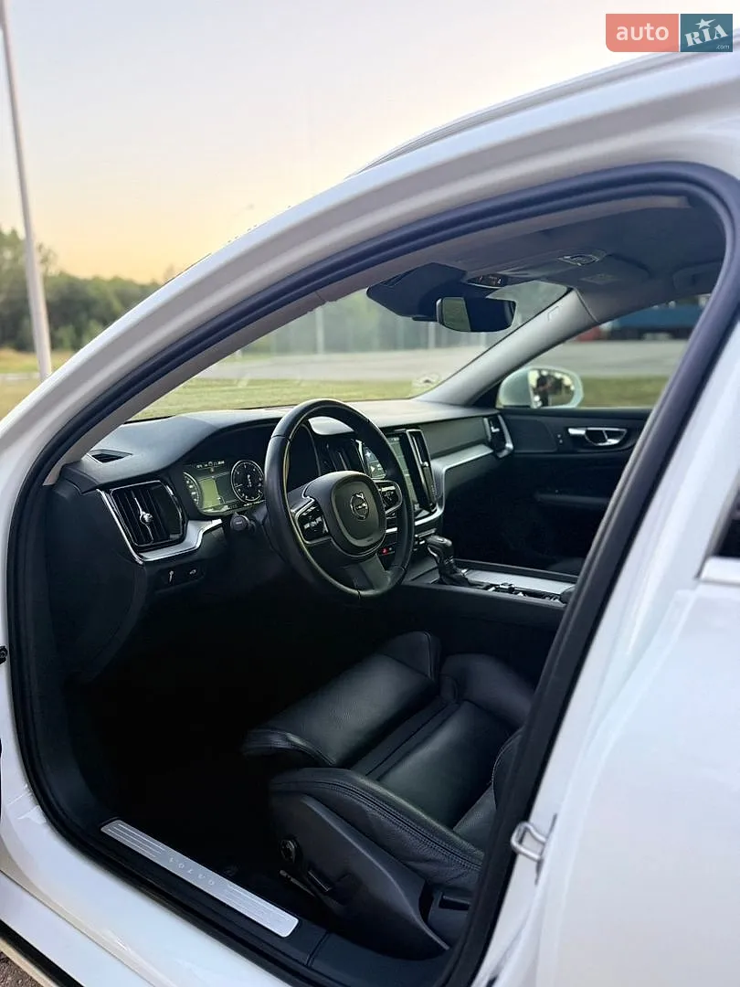 2019 Volvo V60 - мініатюра 42