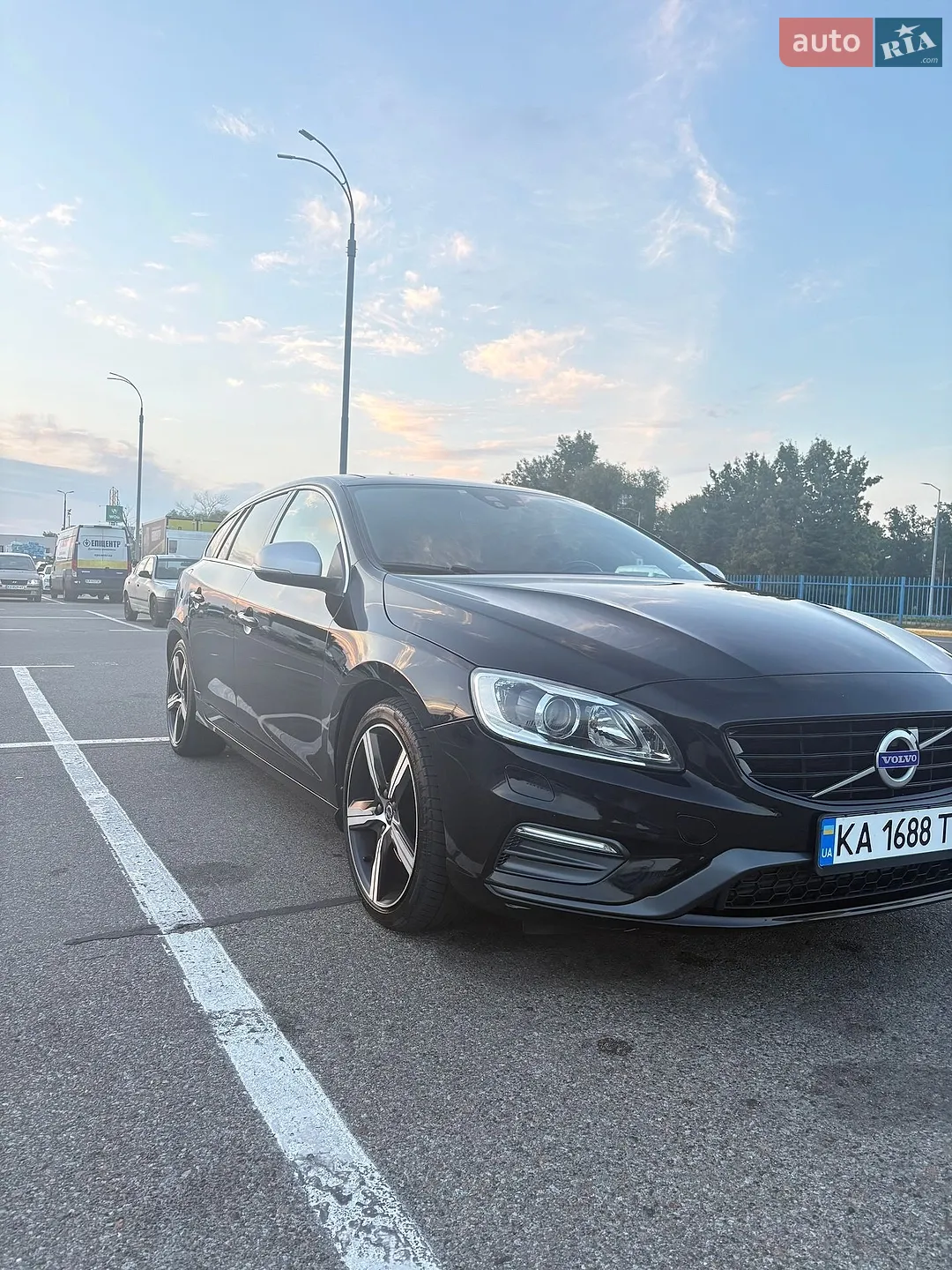 2018 Volvo V60 - мініатюра 4
