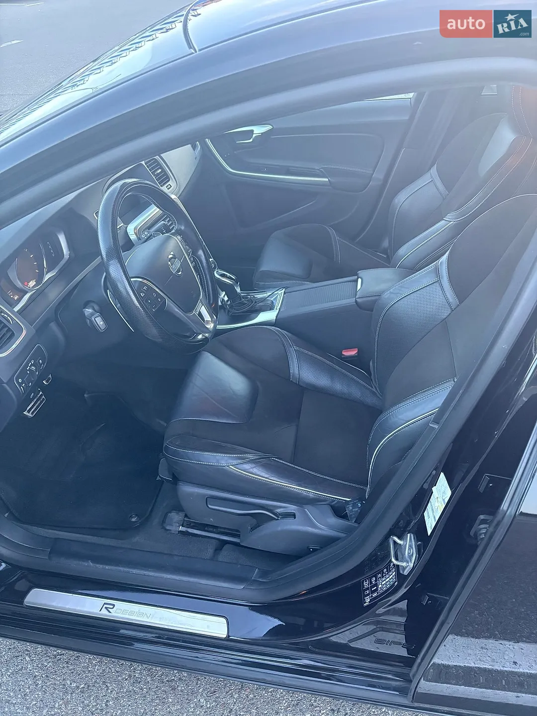 2018 Volvo V60 - мініатюра 7