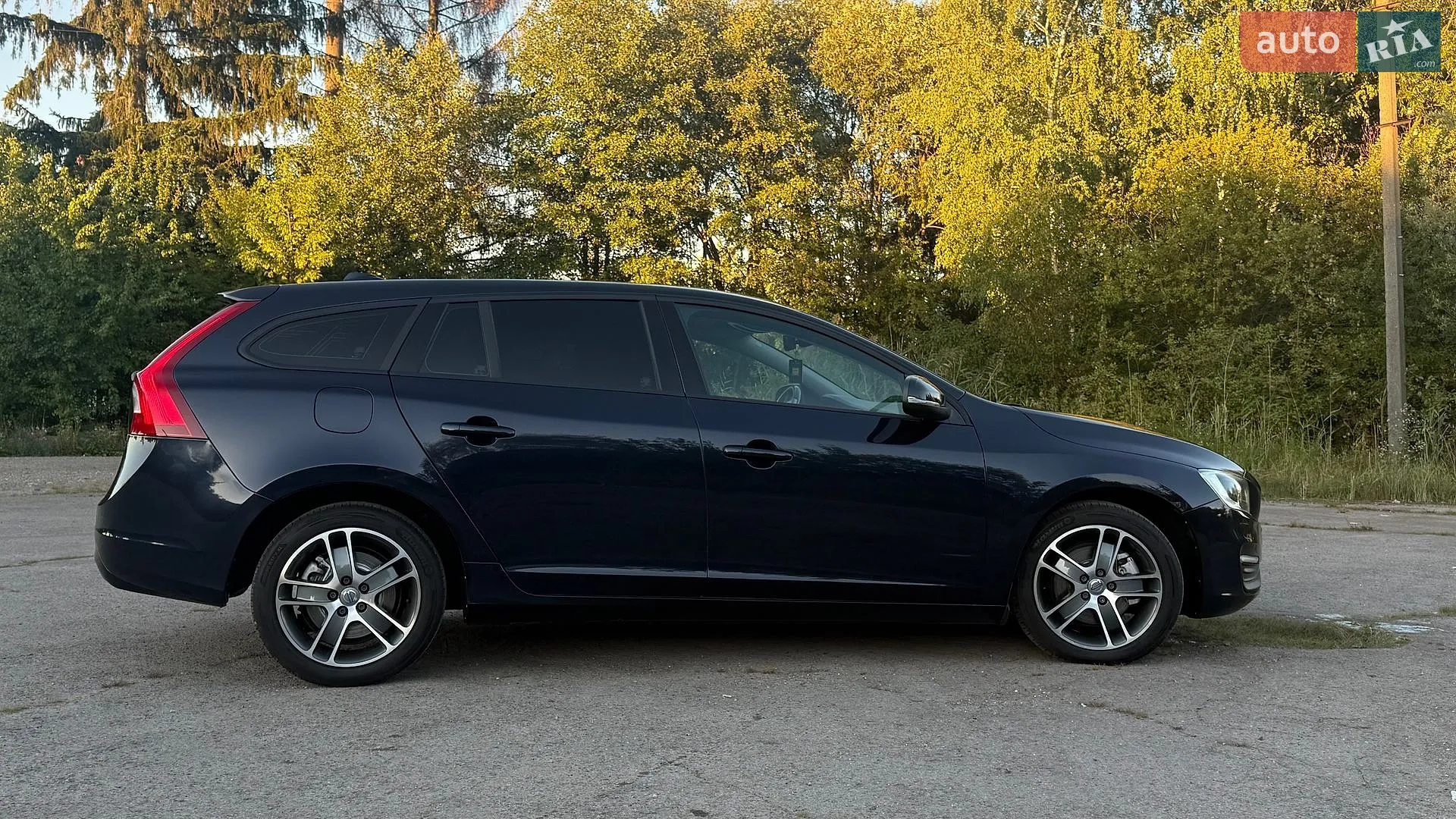 2016 Volvo V60 - мініатюра 8
