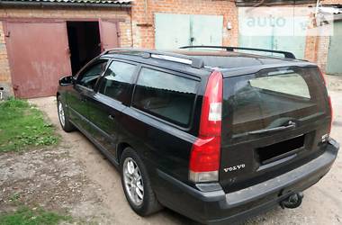 Универсал Volvo V70 2001 в Ромнах