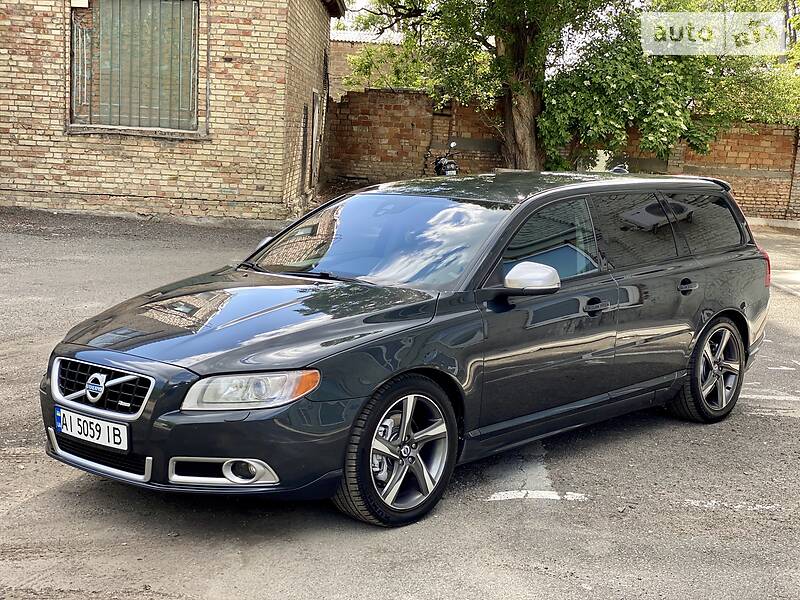 Универсал Volvo V70 2013 в Киеве