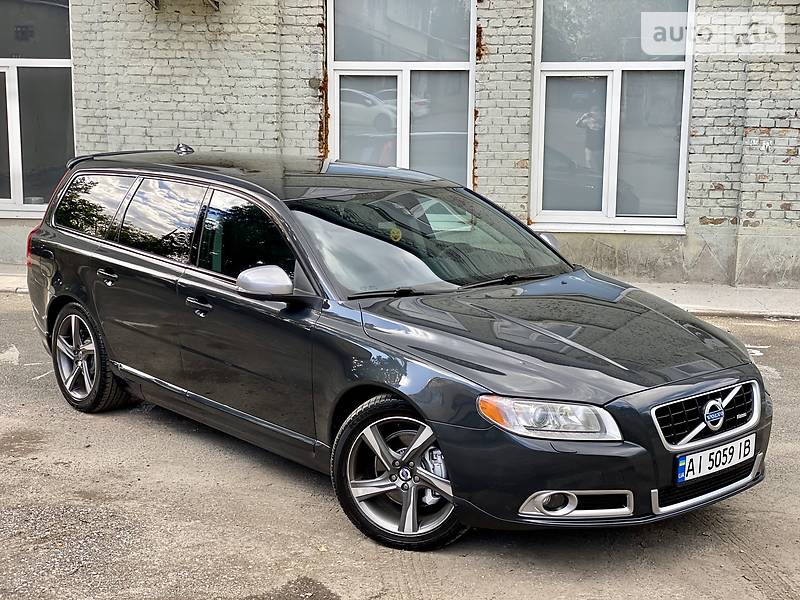 Универсал Volvo V70 2013 в Киеве
