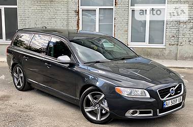 Универсал Volvo V70 2013 в 