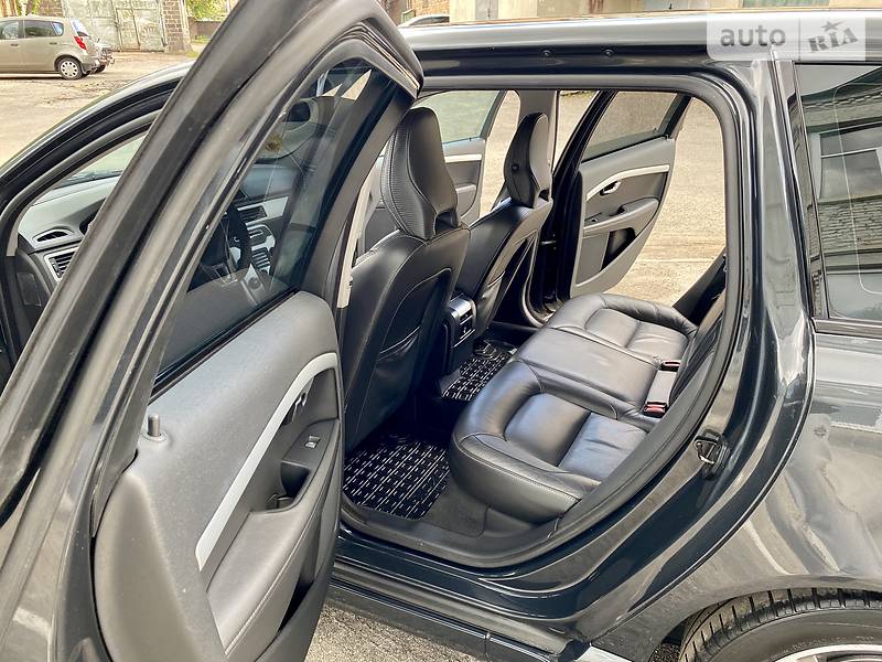 Универсал Volvo V70 2013 в Киеве