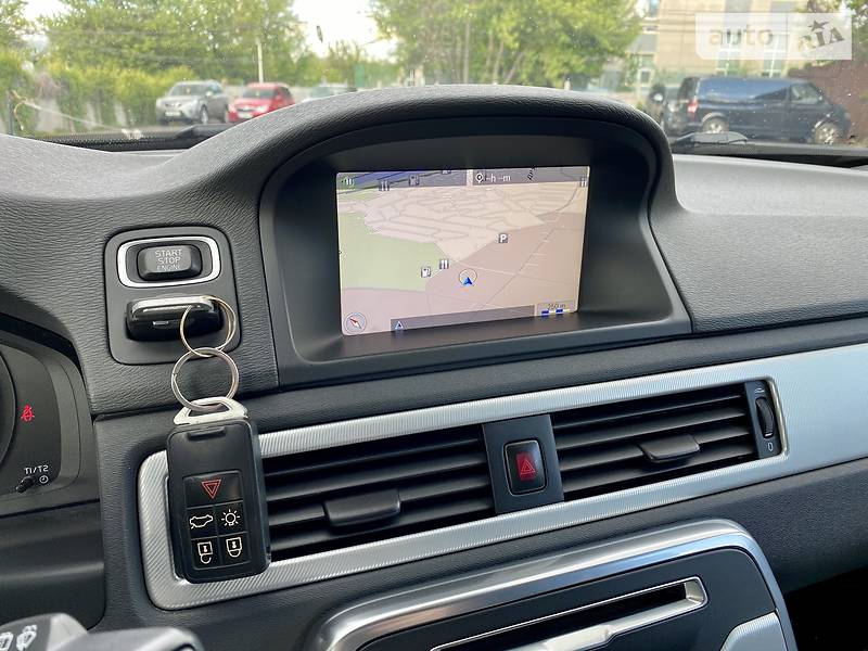 Универсал Volvo V70 2013 в Киеве