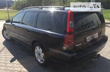 Універсал Volvo V70 2004 в Луцьку