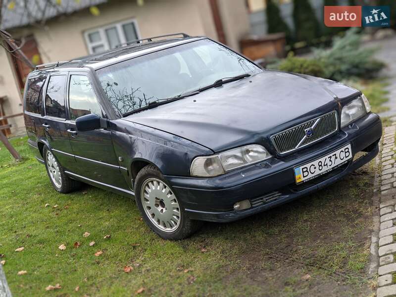 Универсал Volvo V70 1999 в Жовкве