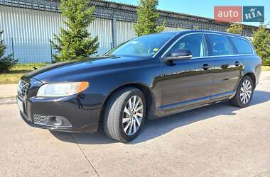 Универсал Volvo V70 2011 в Коростене