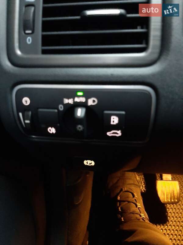 Універсал Volvo V70 2016 в Львові