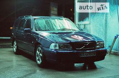 Универсал Volvo V70 1997 в Киеве