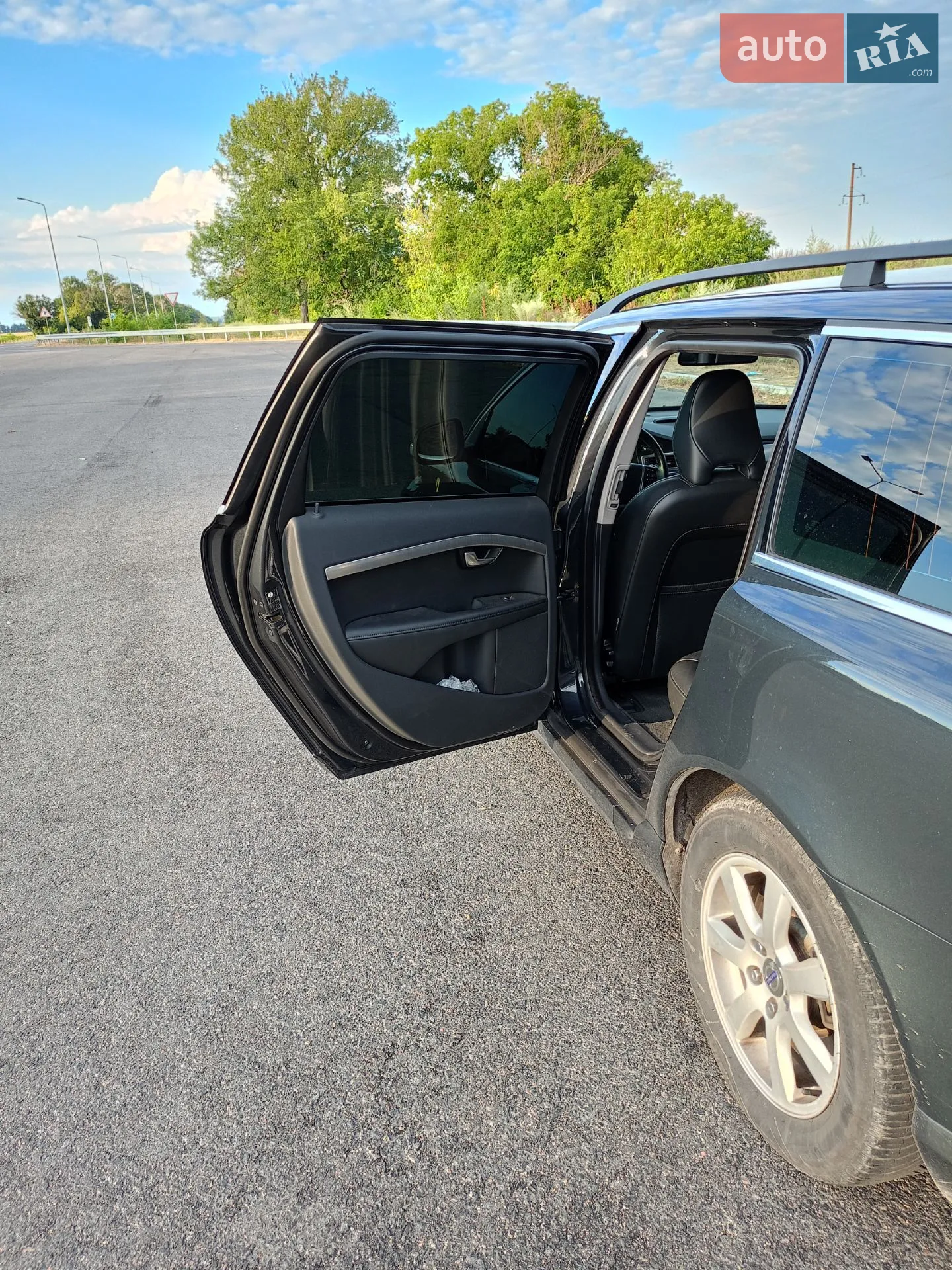 2011 Volvo V70 - мініатюра 7