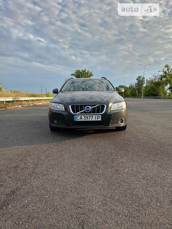 Універсал Volvo V70 2011 в Ватутіному