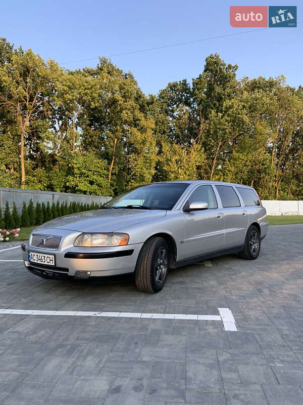 Универсал Volvo V70 2004 в Луцке