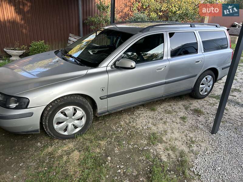 Универсал Volvo V70 2000 в Судовой Вишне