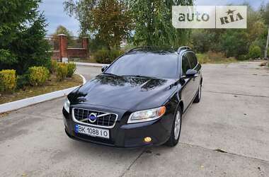 Универсал Volvo V70 2011 в Вараше