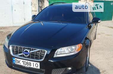 Volvo V70 2011