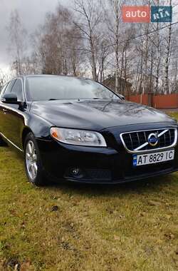 Универсал Volvo V70 2010 в Калуше