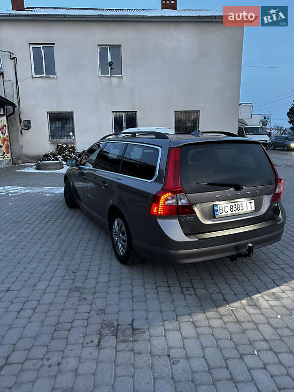 Универсал Volvo V70 2010 в Гусятине