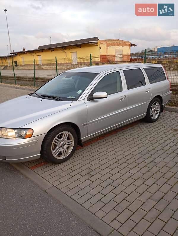 Универсал Volvo V70 2004 в Каменец-Подольском фото 9 Универсал Volvo V70 2004 в Каменец-Подольском