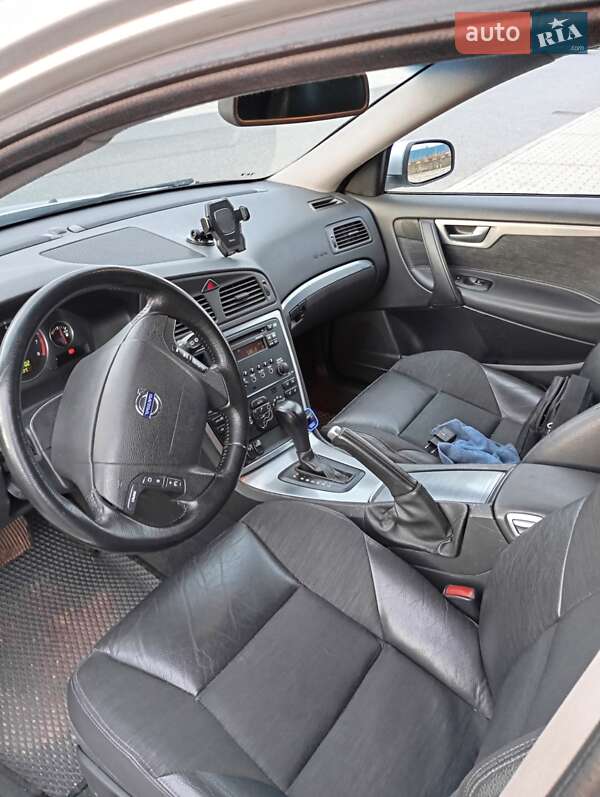 Универсал Volvo V70 2004 в Каменец-Подольском фото 10 Универсал Volvo V70 2004 в Каменец-Подольском