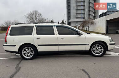 Универсал Volvo V70 2002 в 