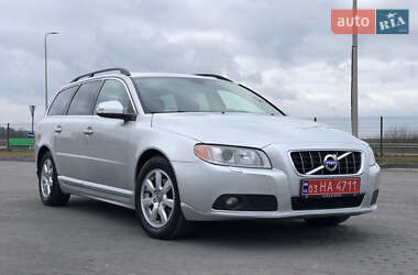 Універсал Volvo V70 2010 в Радивиліві