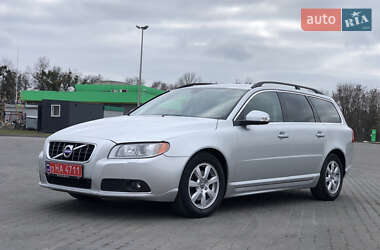 Універсал Volvo V70 2010 в Радивиліві