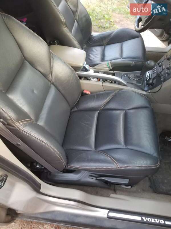 Универсал Volvo V70 2000 в Харькове