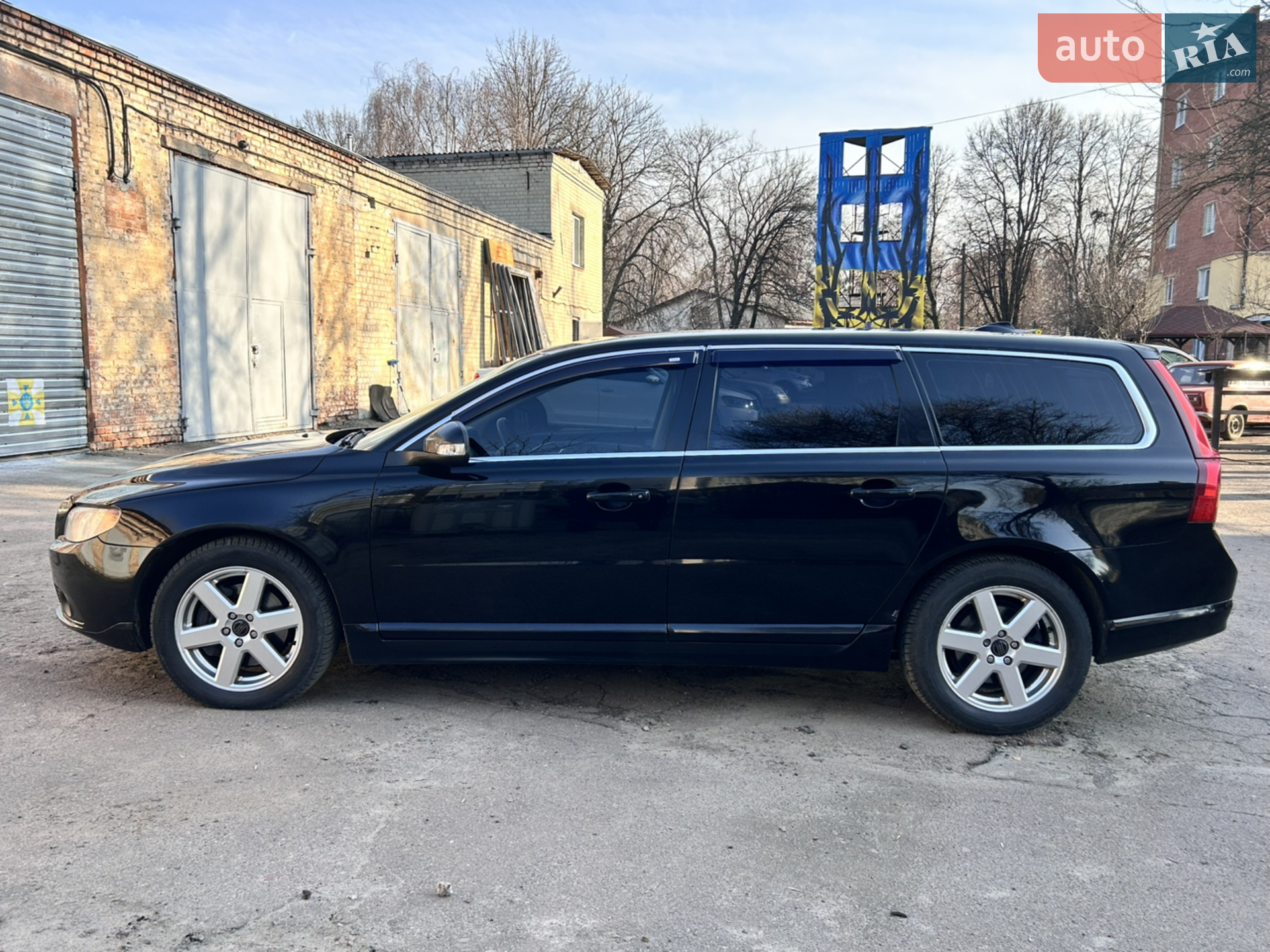 2011 Volvo V70 - мініатюра 8