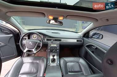 Универсал Volvo V70 2010 в 