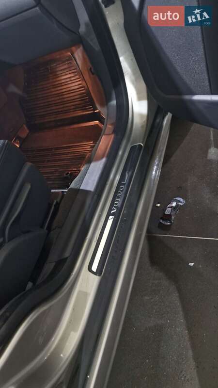 Універсал Volvo V70 2010 в Рівному фото 11 Універсал Volvo V70 2010 в Рівному