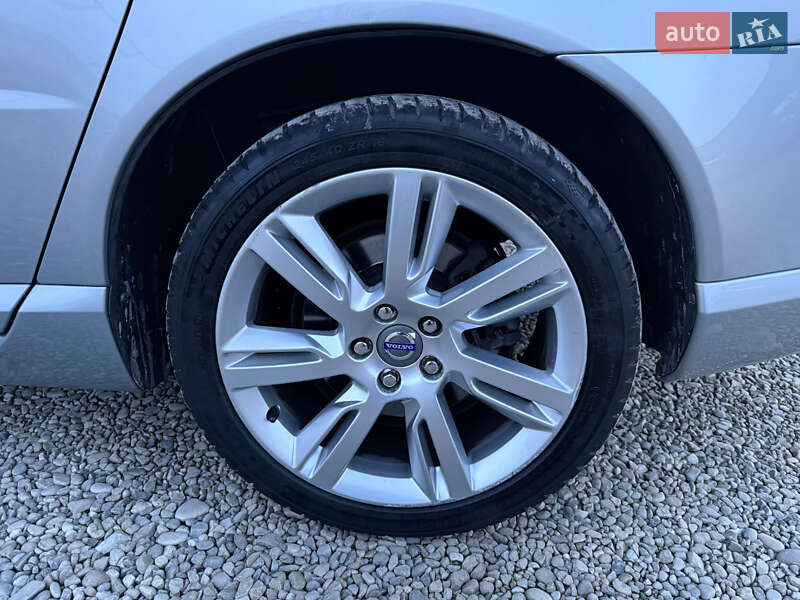Універсал Volvo V70 2010 в Калуші