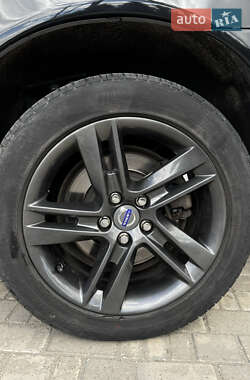 Універсал Volvo V70 2013 в 